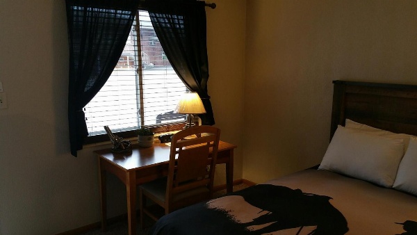 Oakland Motel image 6