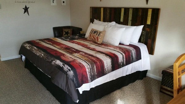 Oakland Motel image 7